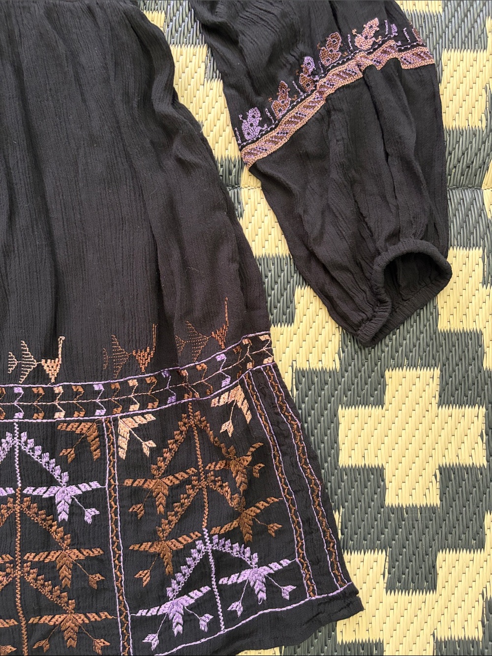 EUC Free People Bohemian Open Back Top with Tribal Embroidery - Picture 3 of 5